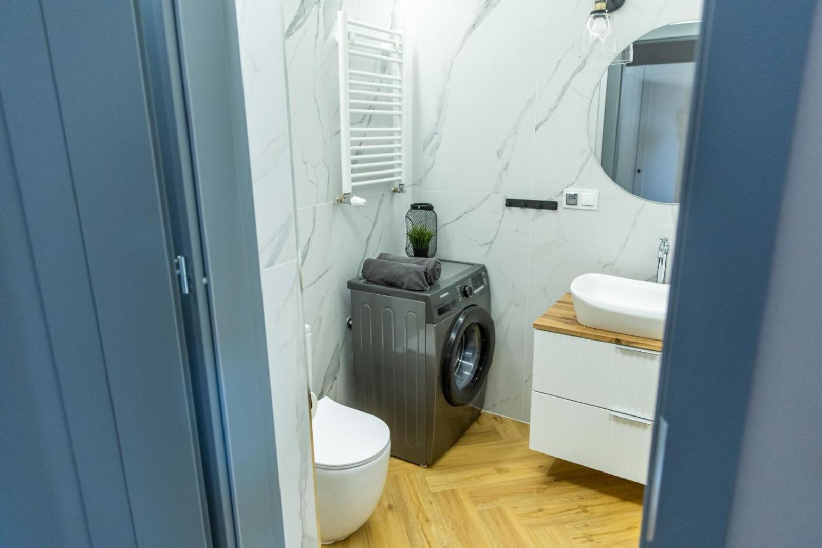 Solar Apartments I Stare Miasto 10Min I Priv Parking Free I Winda I Balkon Stary Toruń エクステリア 写真